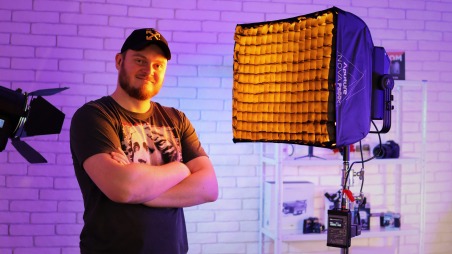 Обзор RGBWW панели Aputure Nova P300C. Меряем спектрометром и сравниваем с Arri SkyPanel S-60C