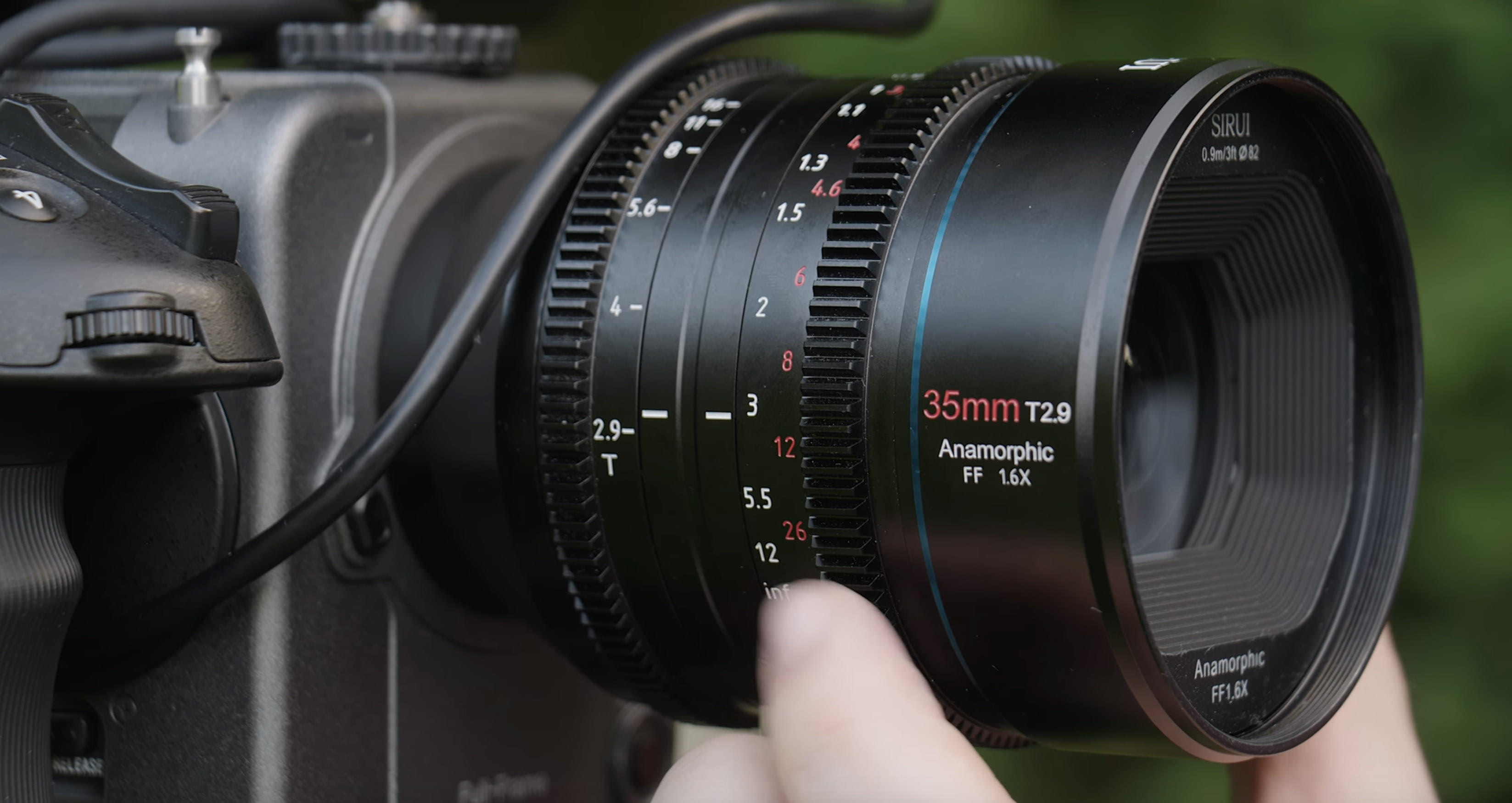 Sirui 35mm T2.9 1.6x Full-Frame Anamorphic