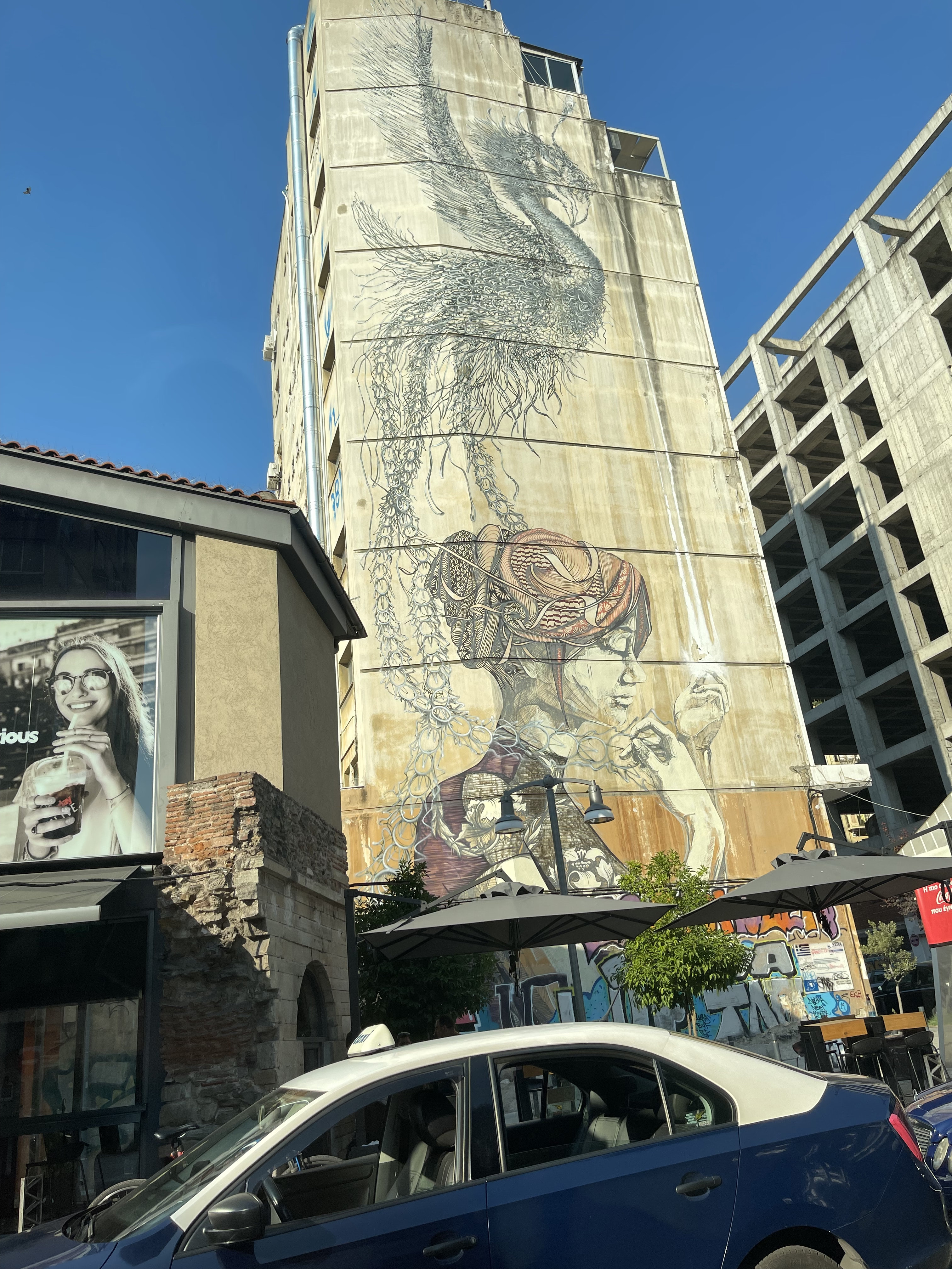 Графити на улицах Салоников