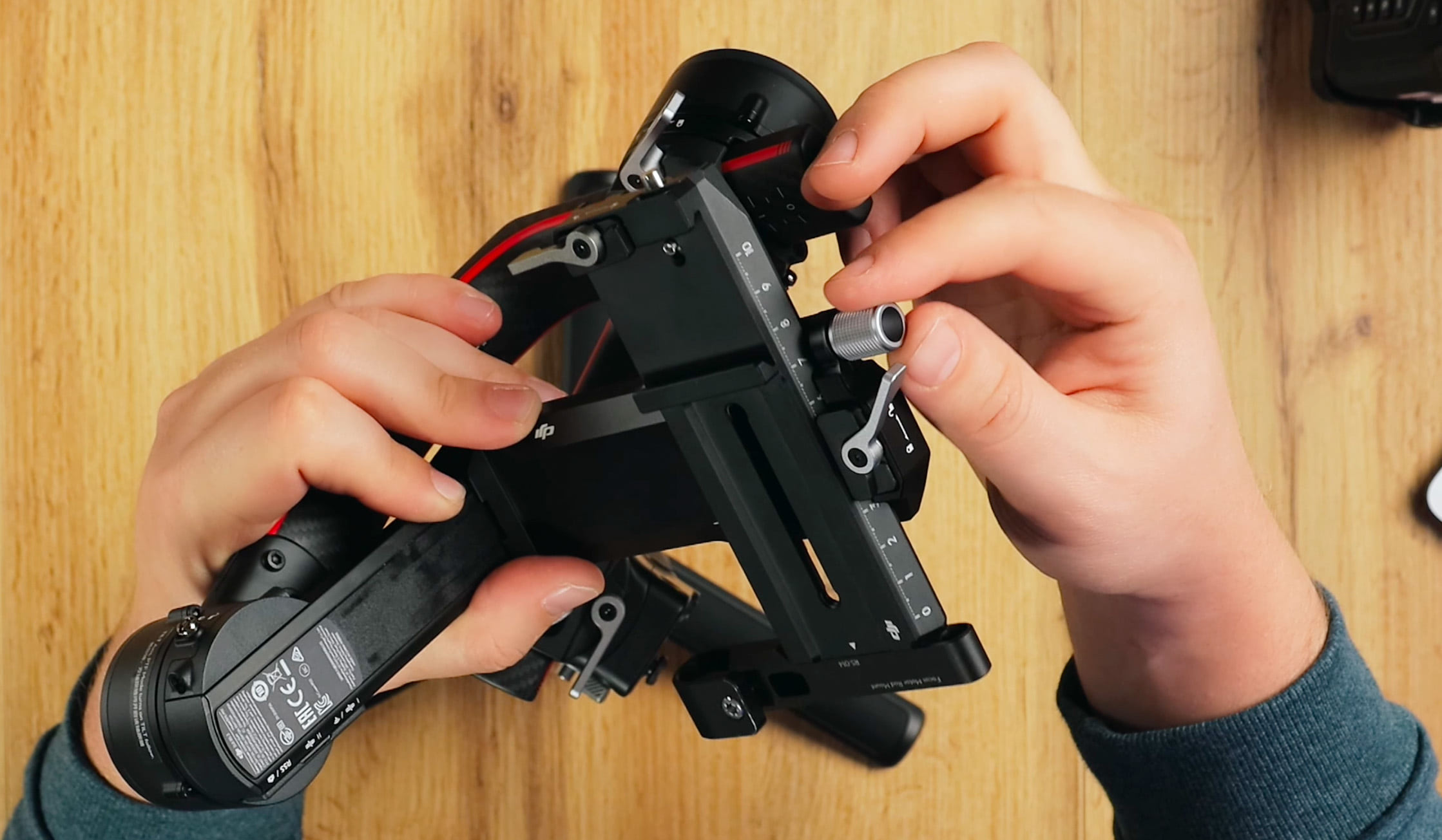 Легкая регулировка положения камеры с помощью колесика в DJI Ronin S-2